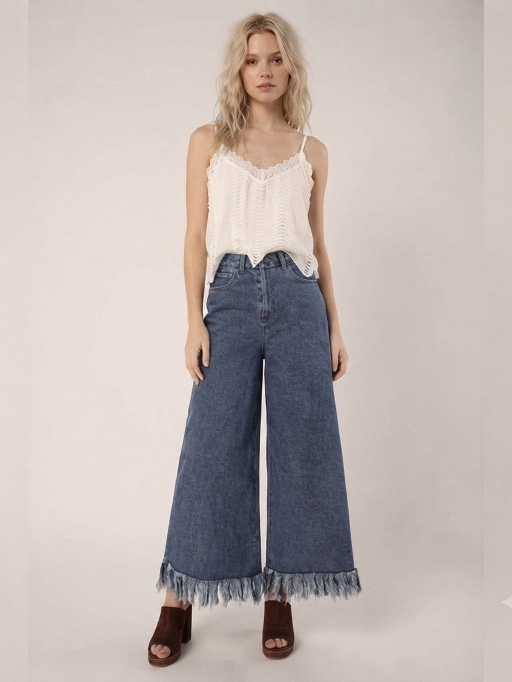 Gracia Frayed Raw Hem Extra Wide-Leg Slouchy Statement Denim Jeans Size Small